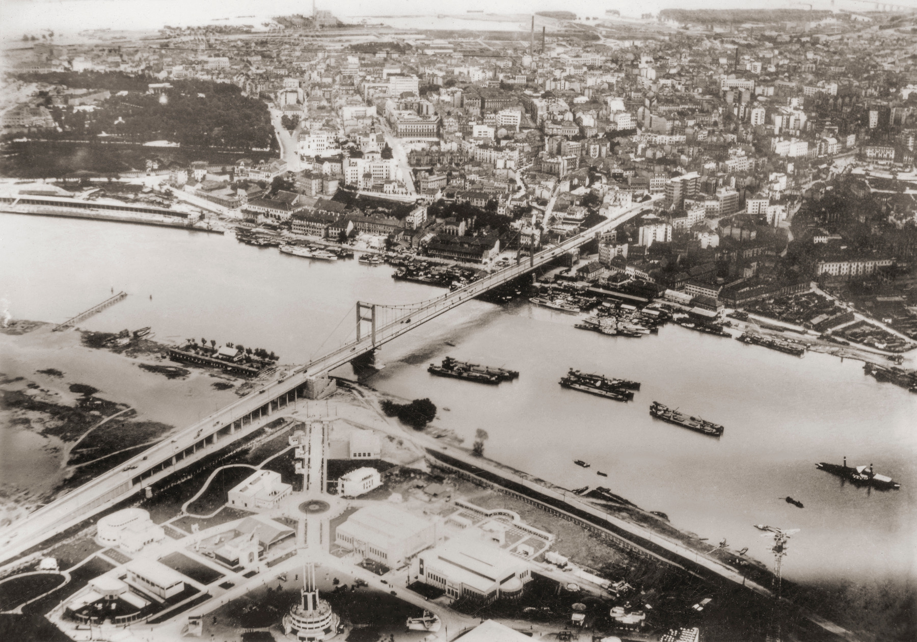 Photo: Anonymous, 1915. The oldest preserved aerial photograph of Belgrade taken during World War I from Austro-Hungarian aeroplane 1915. - Framed, glazed, with museum grade matt 20 x 16” ($140)